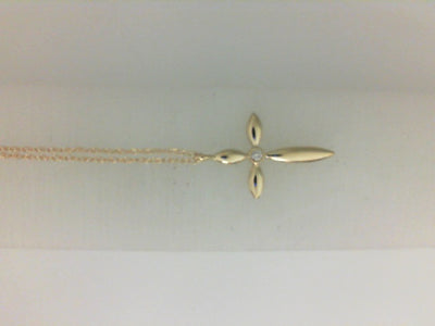 10Y 18" DIA CROSS PEND W/ CHAIN