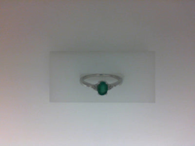 10W 6X4 OVAL EMERALD & DIA 6=.04TW RSC DIAS