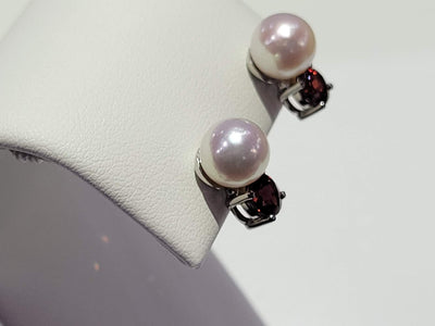 Pearl Earring