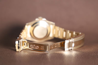 Rolex 40MM SUBMARINER