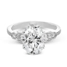 Oval - cut Engagement Ring in 18k Gold with Diamonds - Simon G. Jewelry